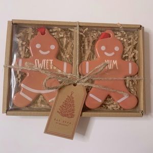 🎄Rae Dunn set of 2 gingerbread cookie ornaments - Christmas